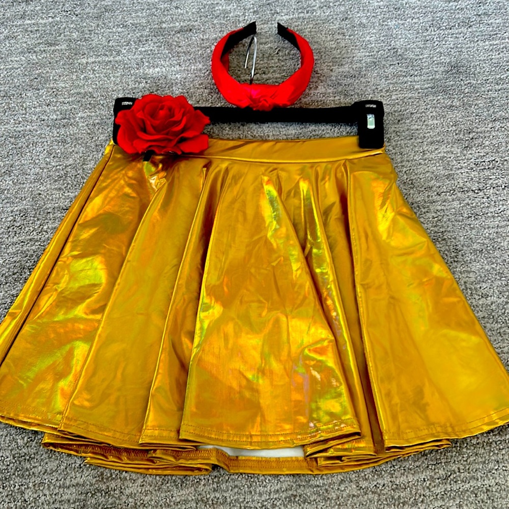 Good metallic short skirt